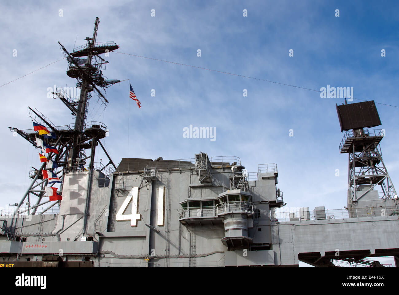 Porte-avions USS Midway situé à San Diego, Californie Banque D'Images