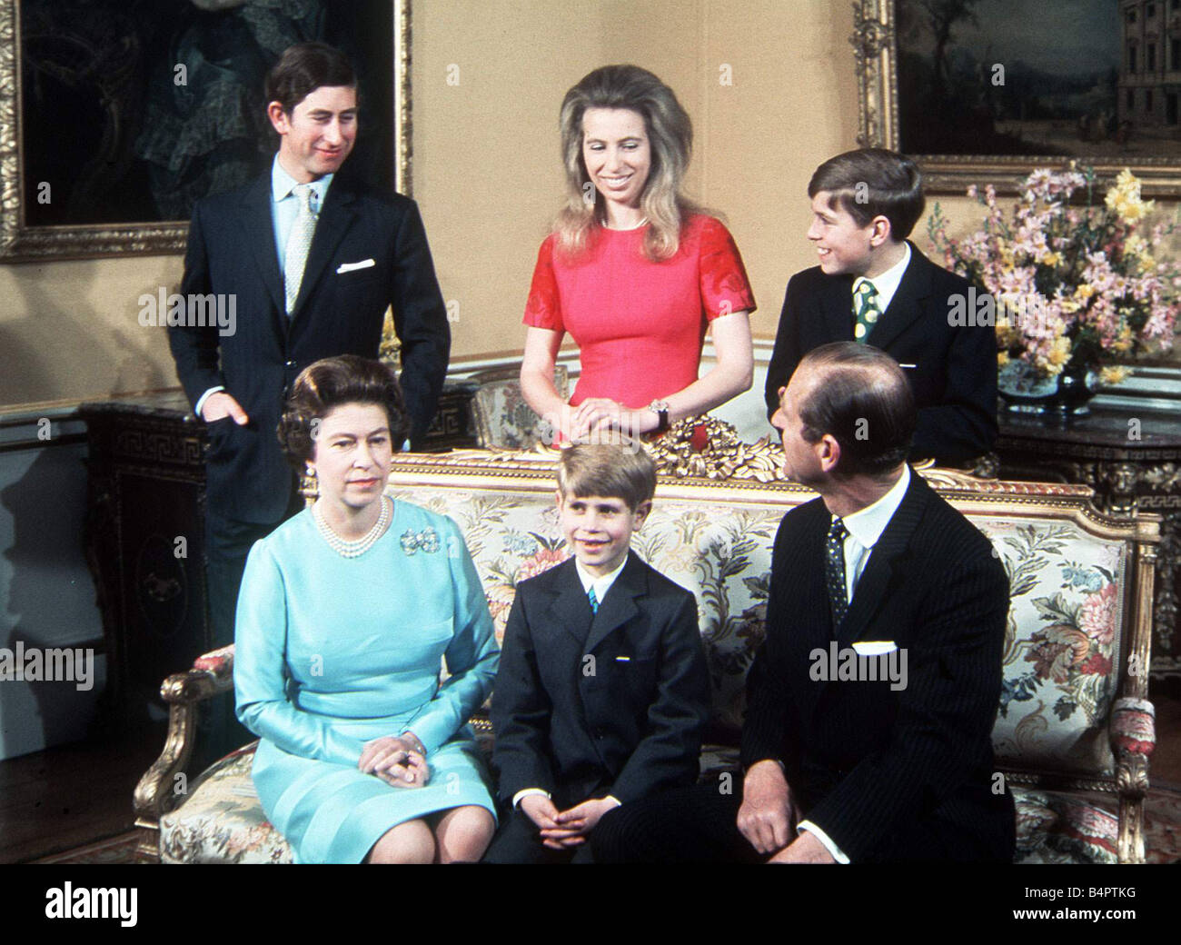 La reine Elizabeth II et le prince Philip sur leurs noces d'argent avec le Prince Charles, la Princesse Anne du prince Andrew et de l'île Banque D'Images