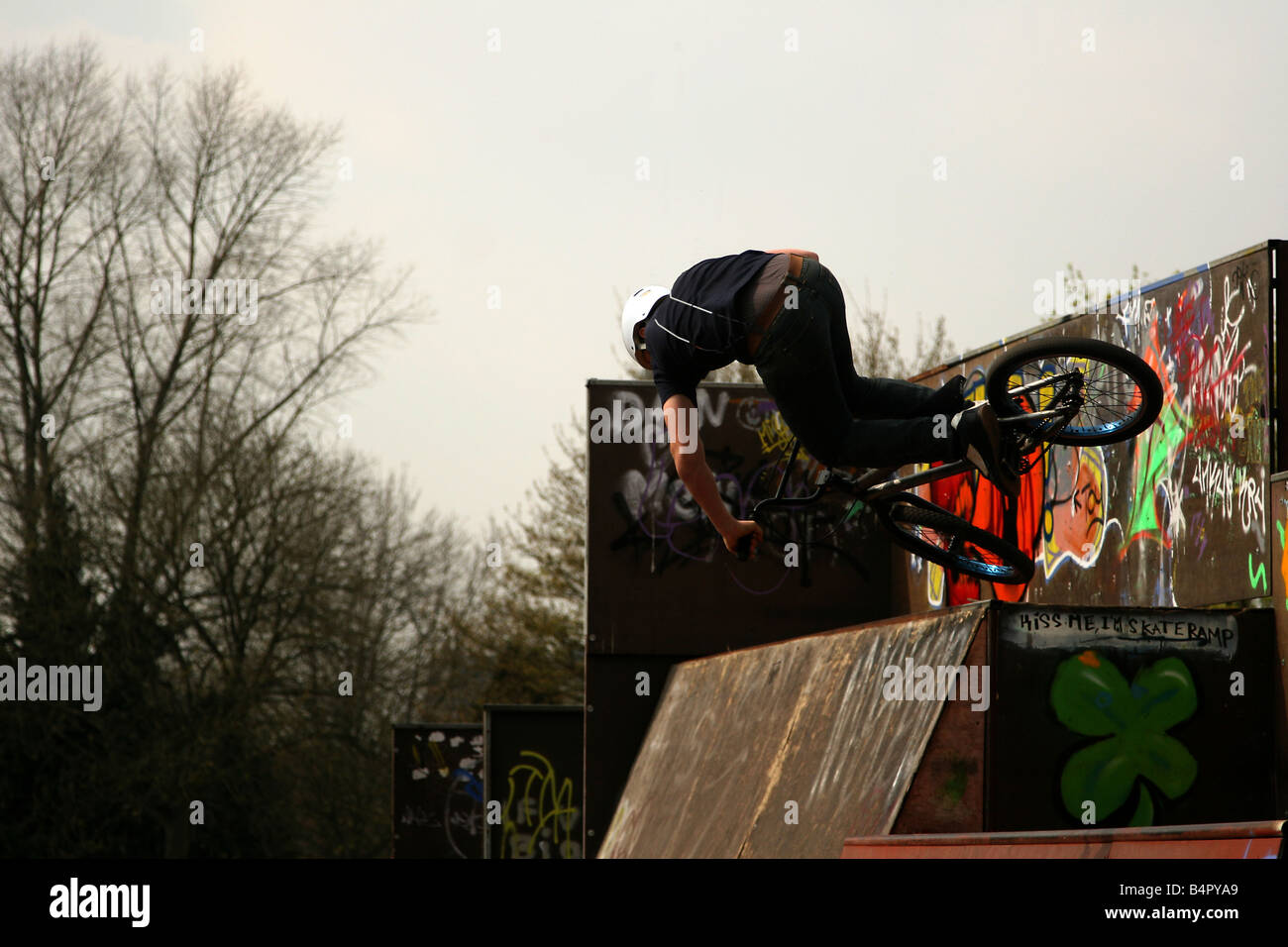 Half pipe saut Banque D'Images