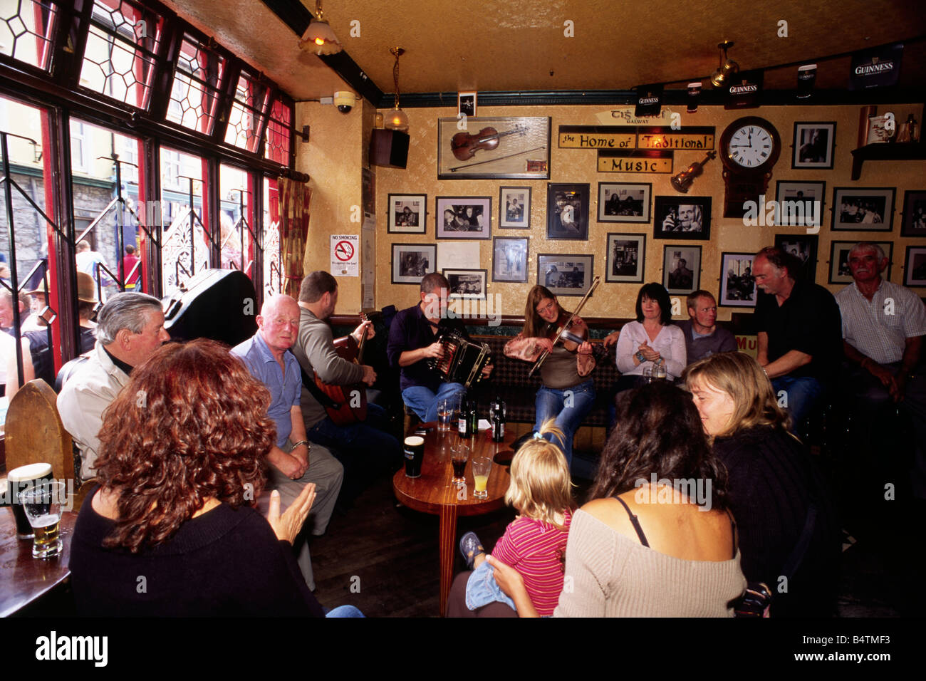 Irlande, Galway, pub TIG Coili Banque D'Images