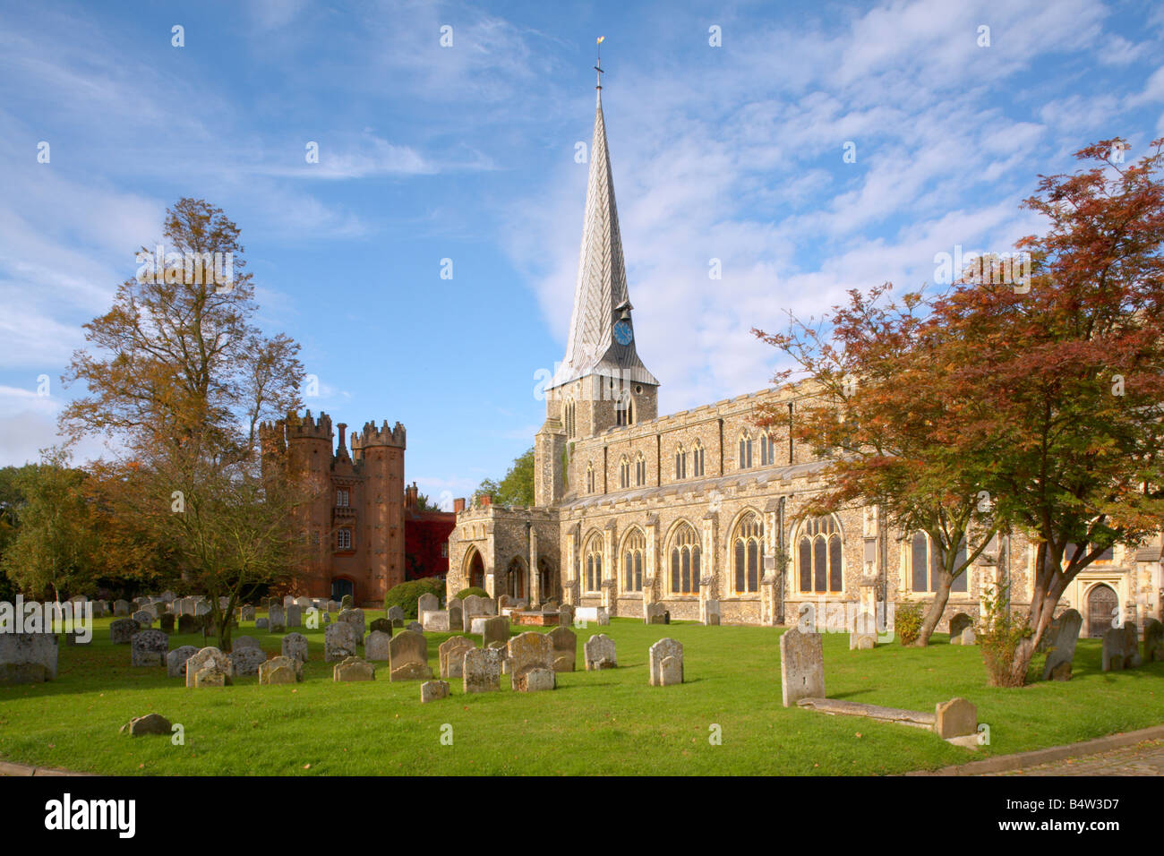Europe Grande-Bretagne Angleterre Hadleigh East Anglia Suffolk St Mary s Église du xive siècle et une tour construite 1495 Doyenné Banque D'Images