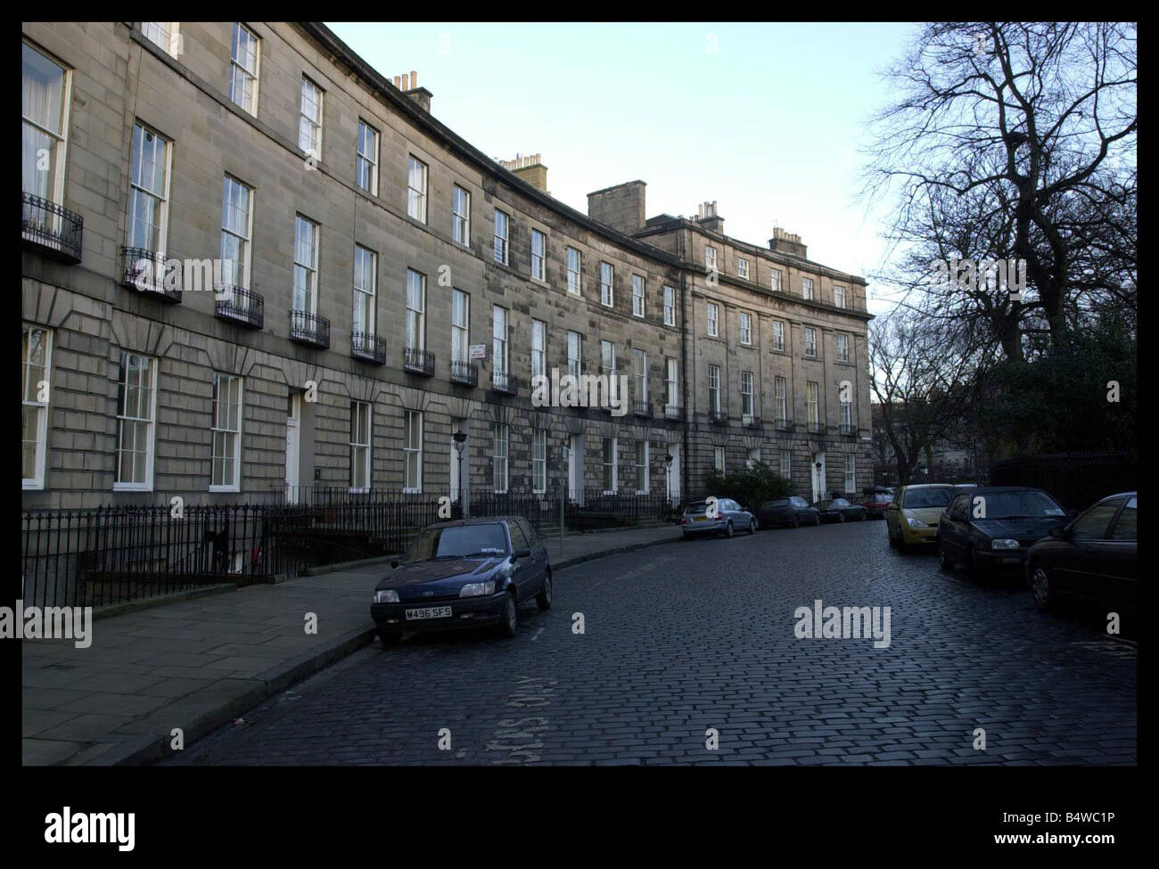 Claudio Caniggia joueur de janvier 2001 HOUSE HUNT STORY STAR DUNDEE A ÉTÉ CANNIGIA RECHERCHEZ UN BIEN IMMOBILIER À Edimbourg à Cirque royal Banque D'Images