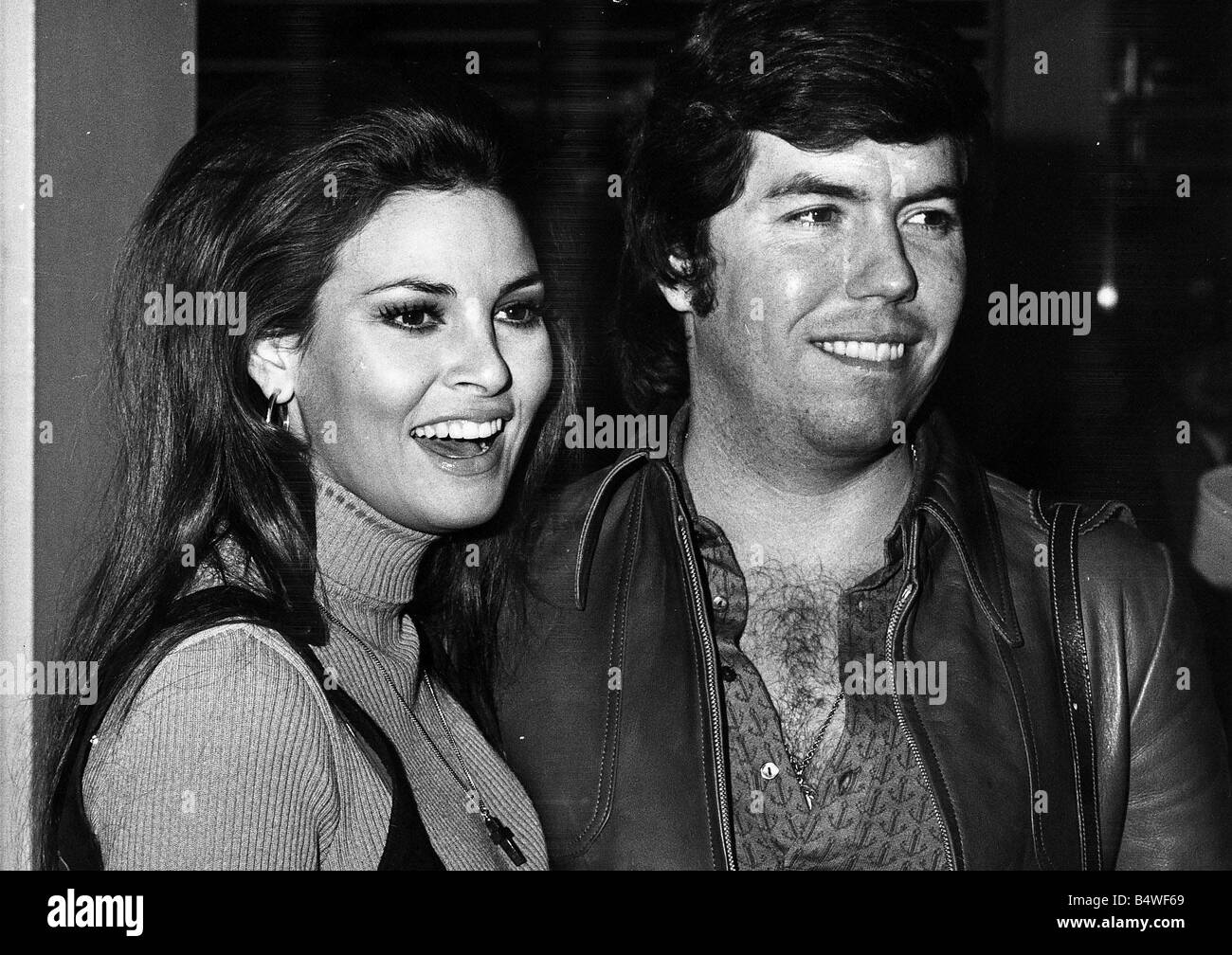 L'actrice Raquel Welch avec mari n° 2 Patrick Curtis 1971 Banque D'Images