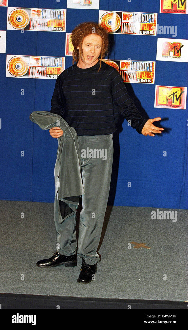 Le chanteur Mick Hucknall de Simply Red au MTV European Music Awards Novembre 1995 Banque D'Images