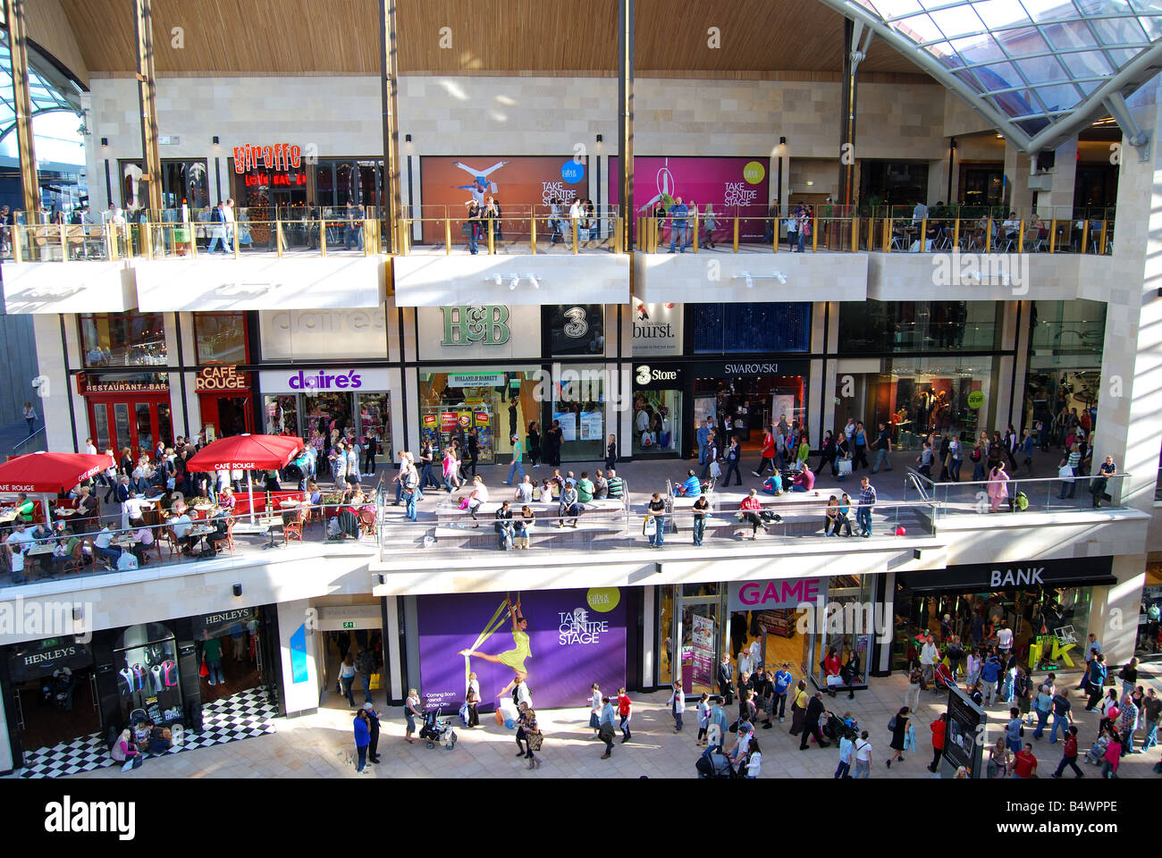 Le centre commercial Cabot Circus, Broadmead atrium, Bristol, Angleterre, Royaume-Uni Banque D'Images