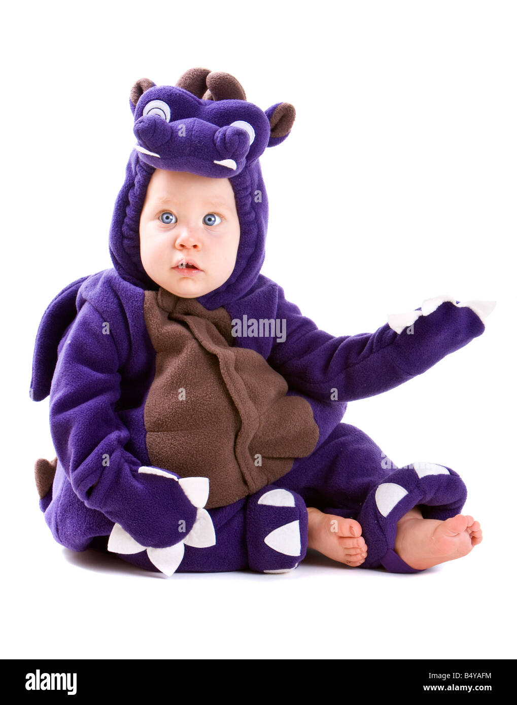 Jeune Bebe Garcon Habille En Costume Halloween Isole Sur Fond Blanc Photo Stock Alamy