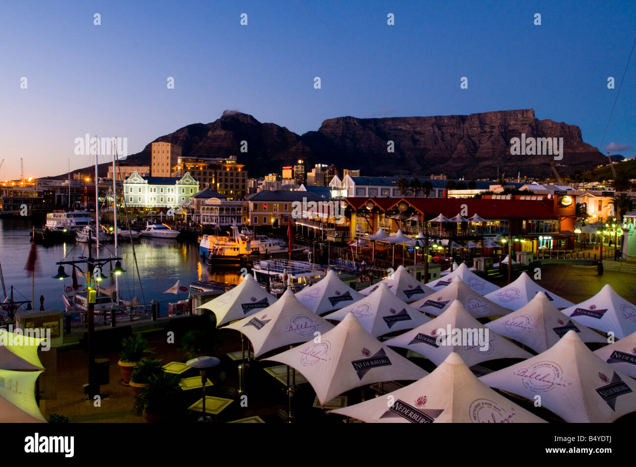 Bord de l'eau, Table Mountain, Cape Town, Western Cape, Afrique du Sud Banque D'Images