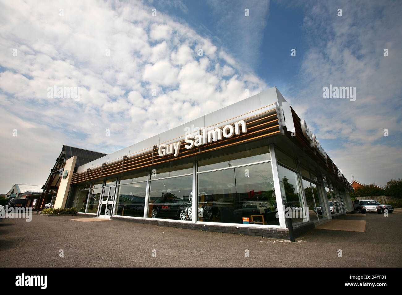 Guy Salmon Land et Range Rover concessionnaire Banque D'Images