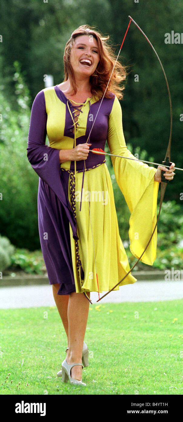 Tina Hobley stars comme Maid Marion à la septembre 1998 Theatre Crawley Banque D'Images