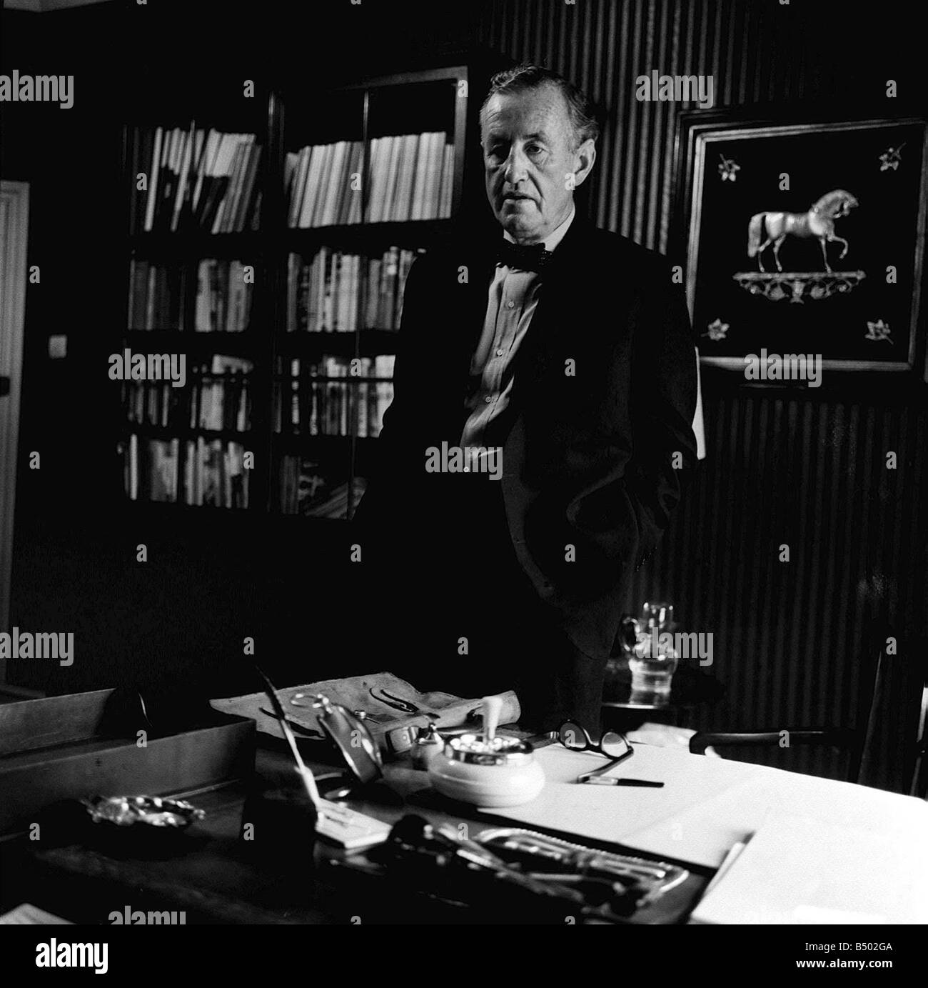 L'auteur Ian Fleming, créateur de James Bond 1963 Banque D'Images