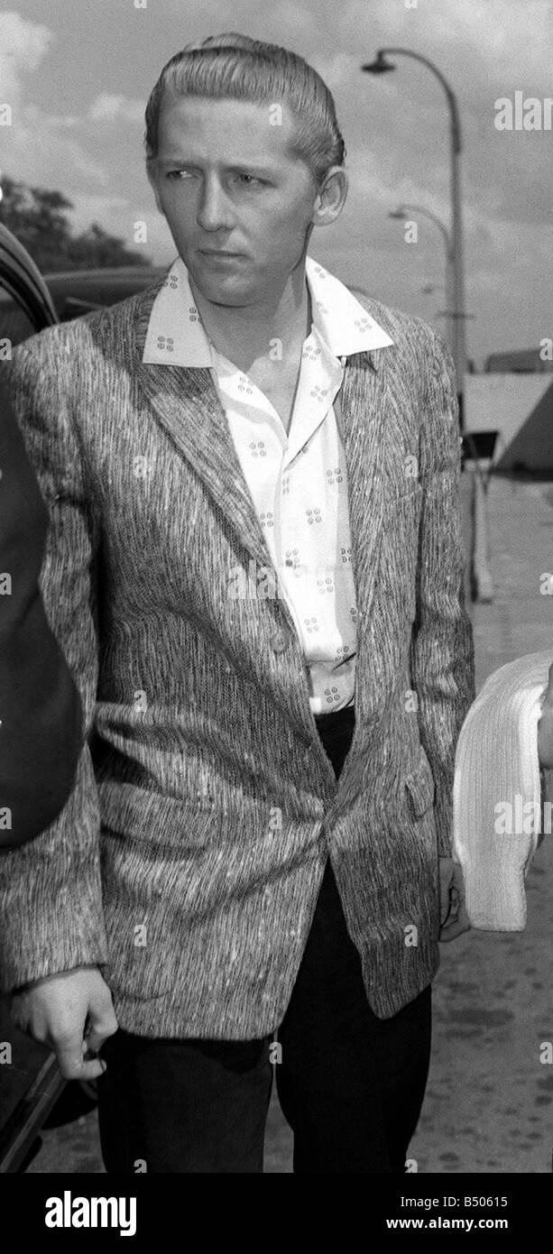 Jerry Lee Lewis Rock and Roll singer à l'aéroport de London Mai 1958 Banque D'Images