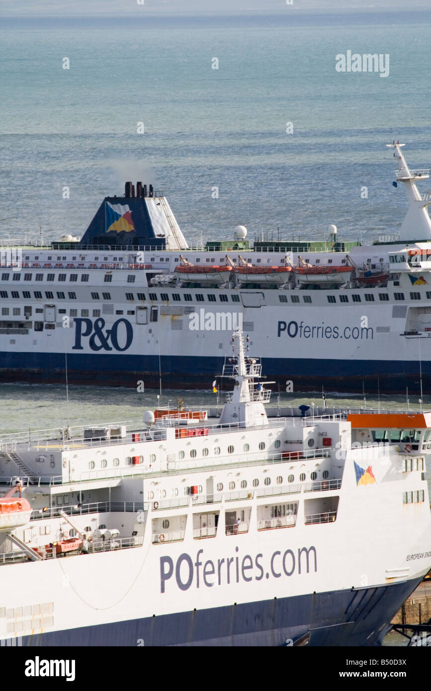 Traversée en ferry du Port de Douvres Banque D'Images