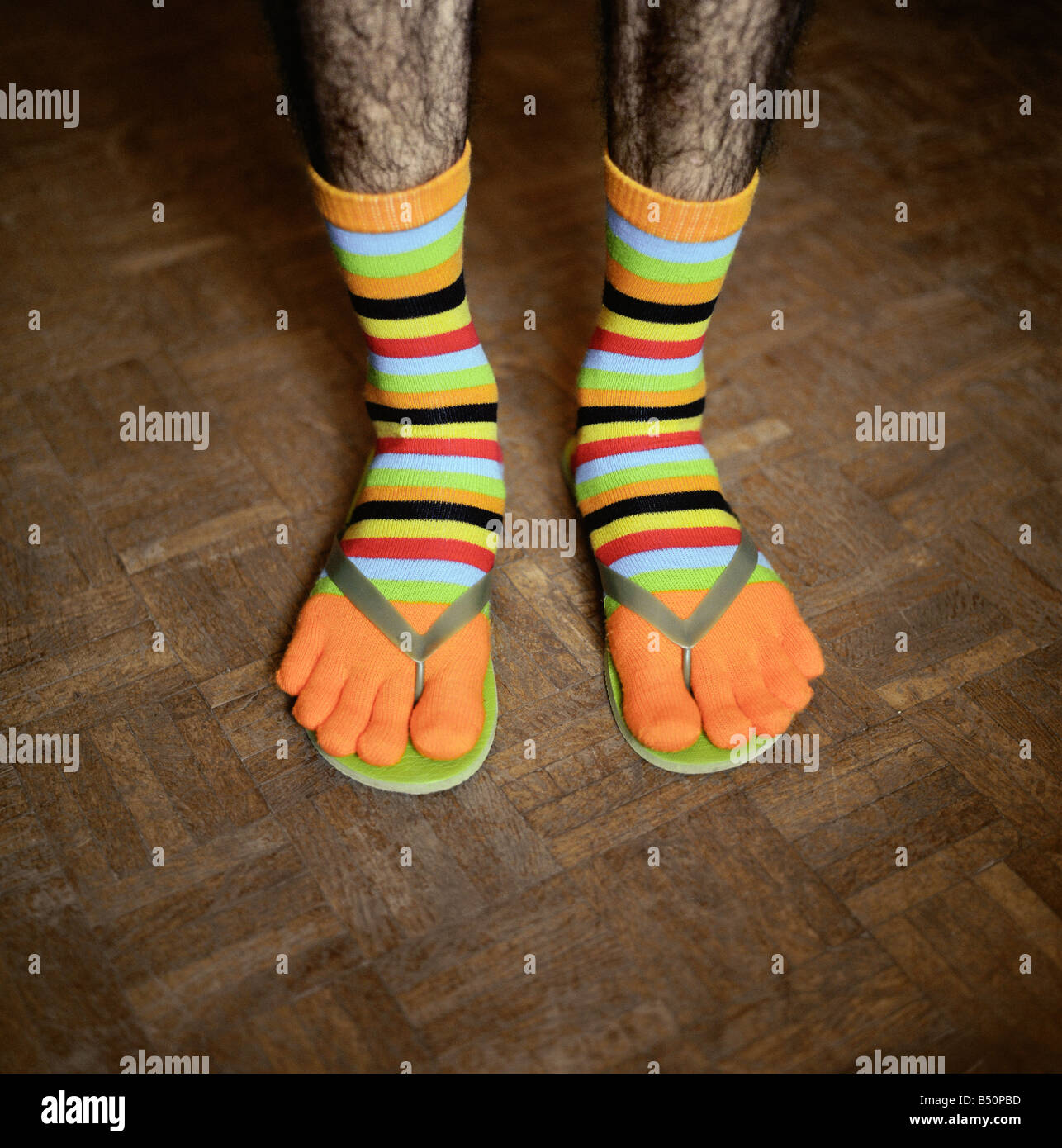 Chaussettes et tongs Banque de photographies et d'images à haute résolution  - Alamy