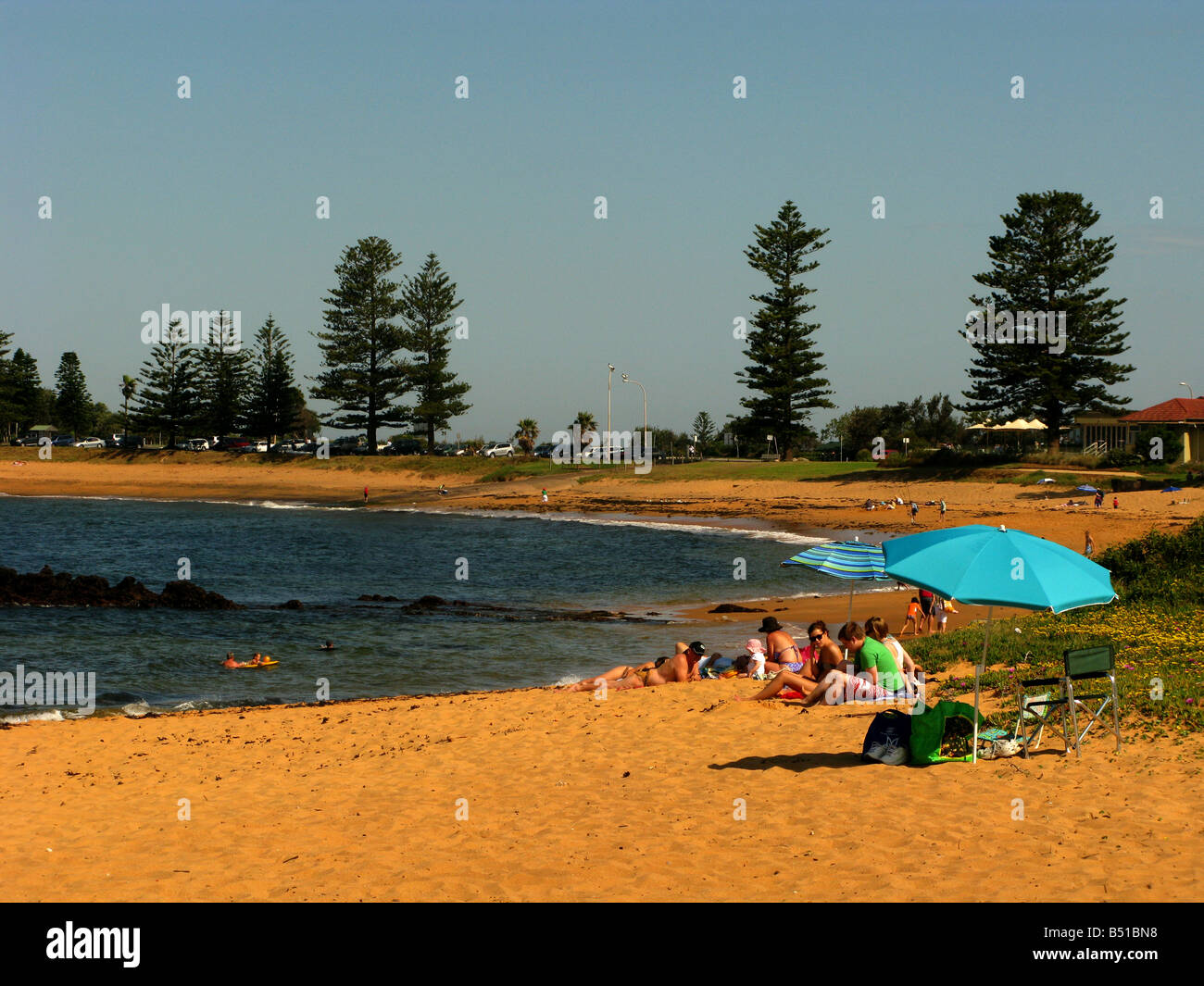 Les gens se reposent sur un jour d'été en Australie Banque D'Images