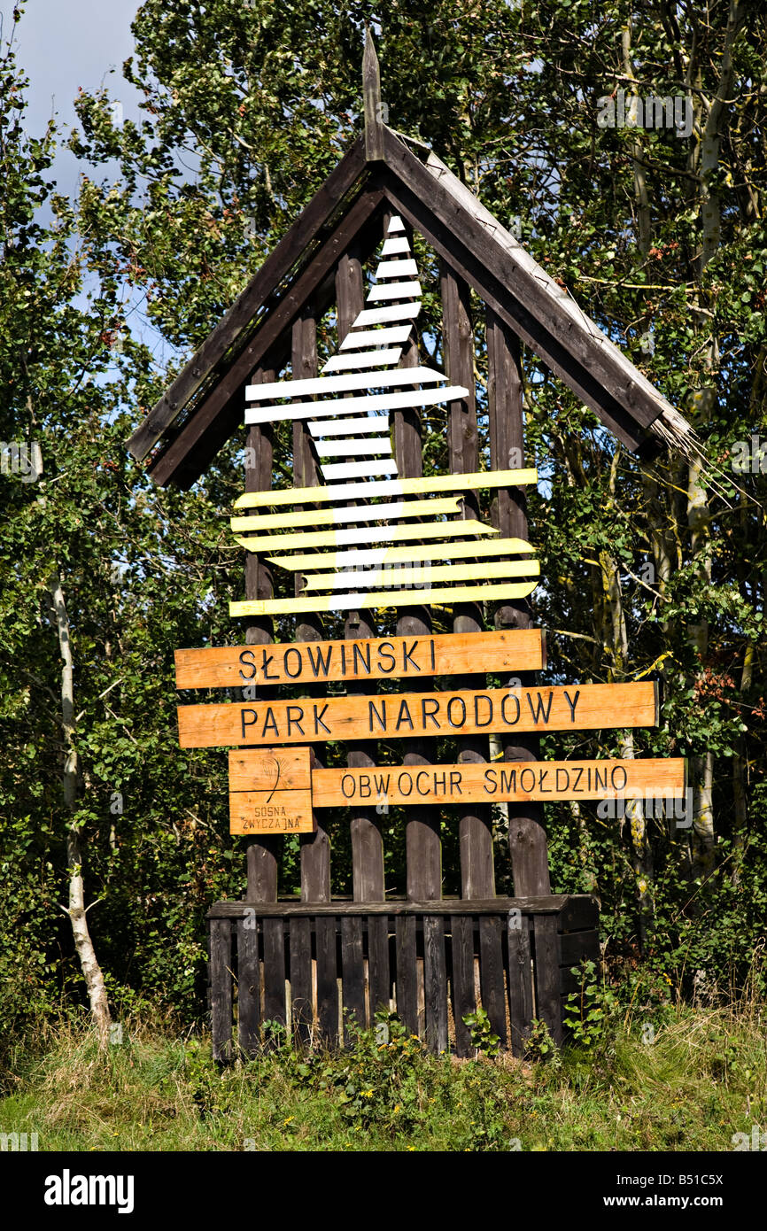 Panneau d'entrée pour le parc national de Slowinsky Pologne Banque D'Images