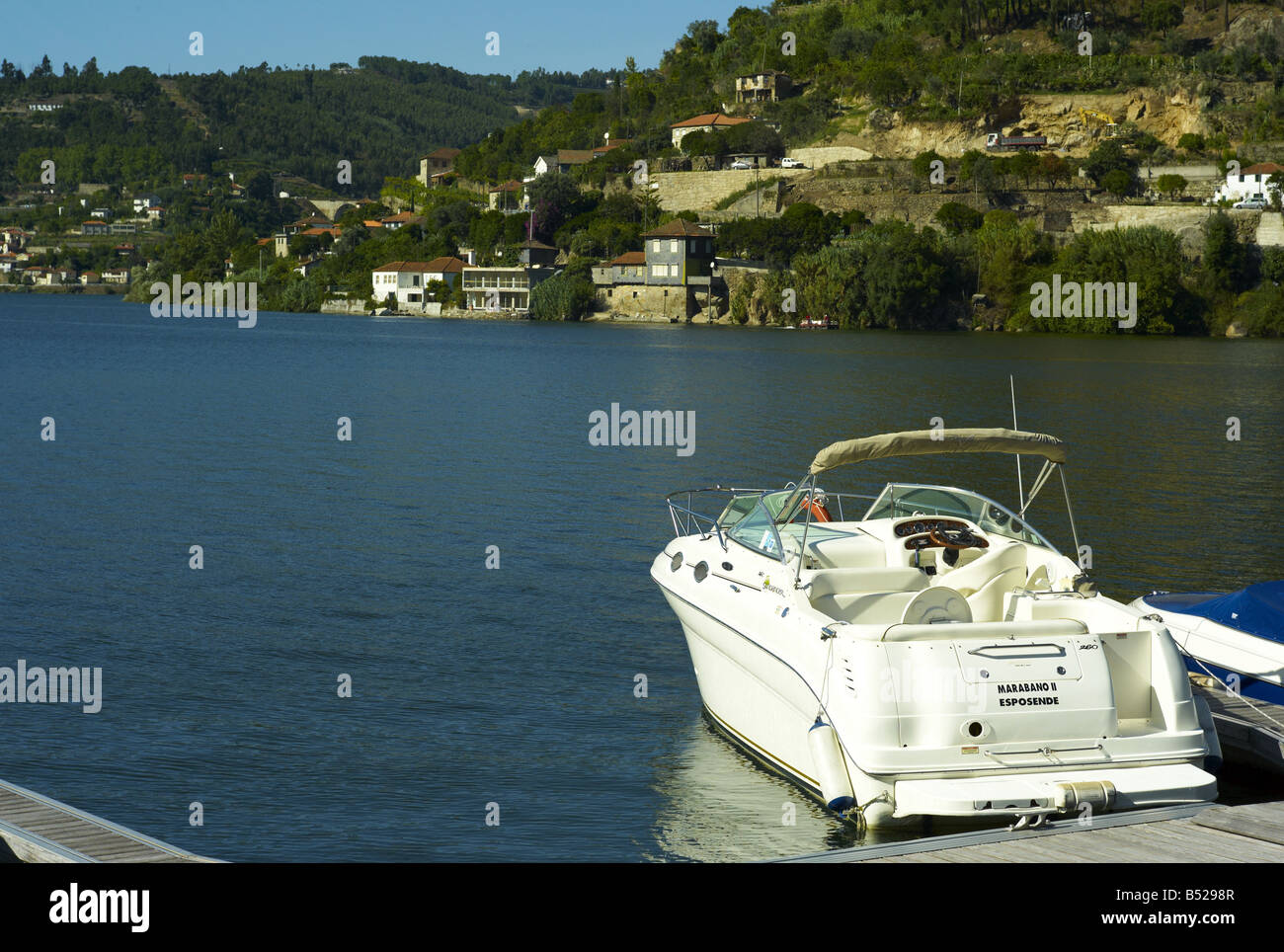 Bateau sur le Rio Douro, Portugal Banque D'Images