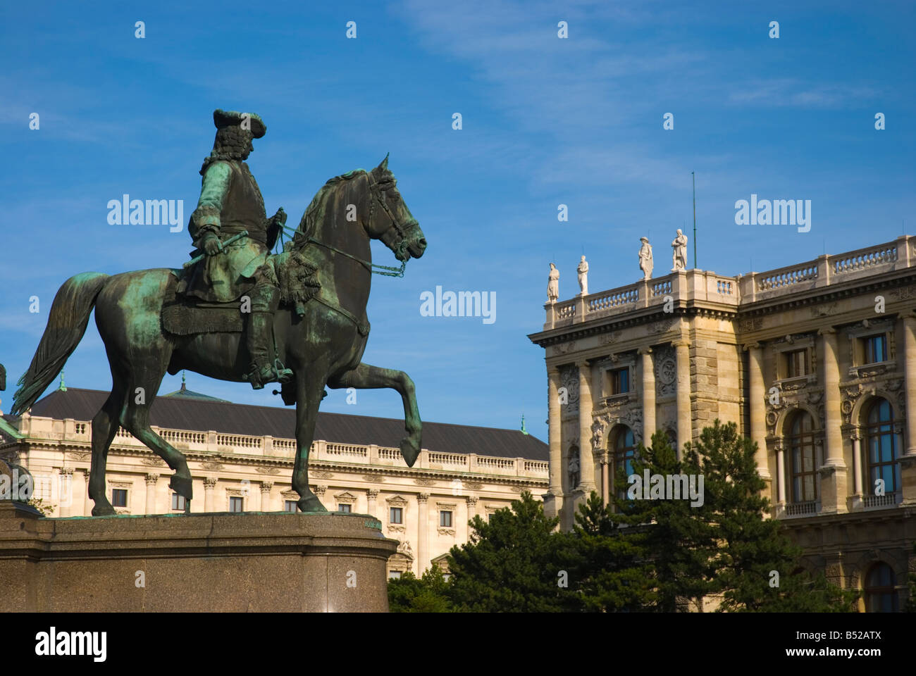 Statue de Ludwig Andreas von Khevenhüller Graf von Aichelberg Frankenburg à Maria Theresien platz à Vienne Autriche Banque D'Images