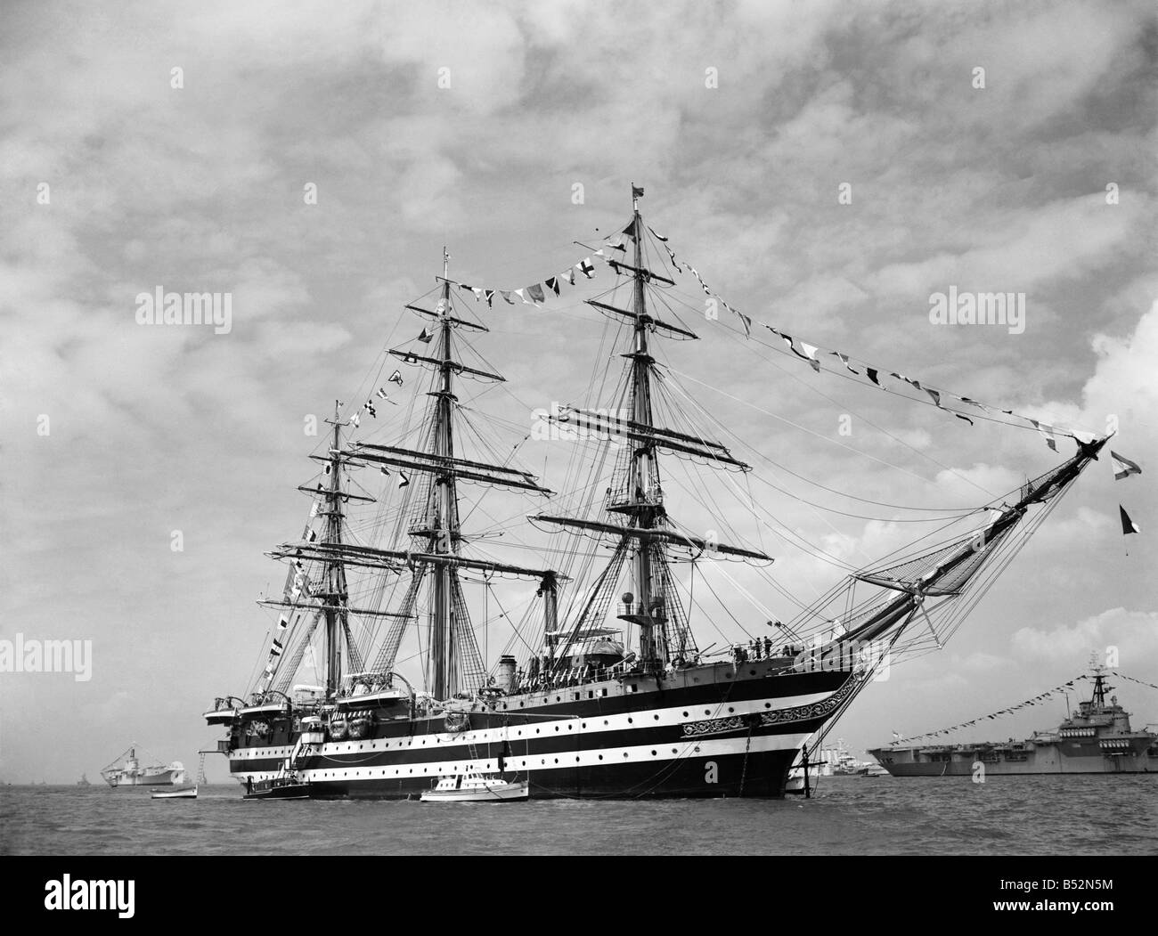 Italian training ship amerigo vespucci Banque d'images noir et blanc