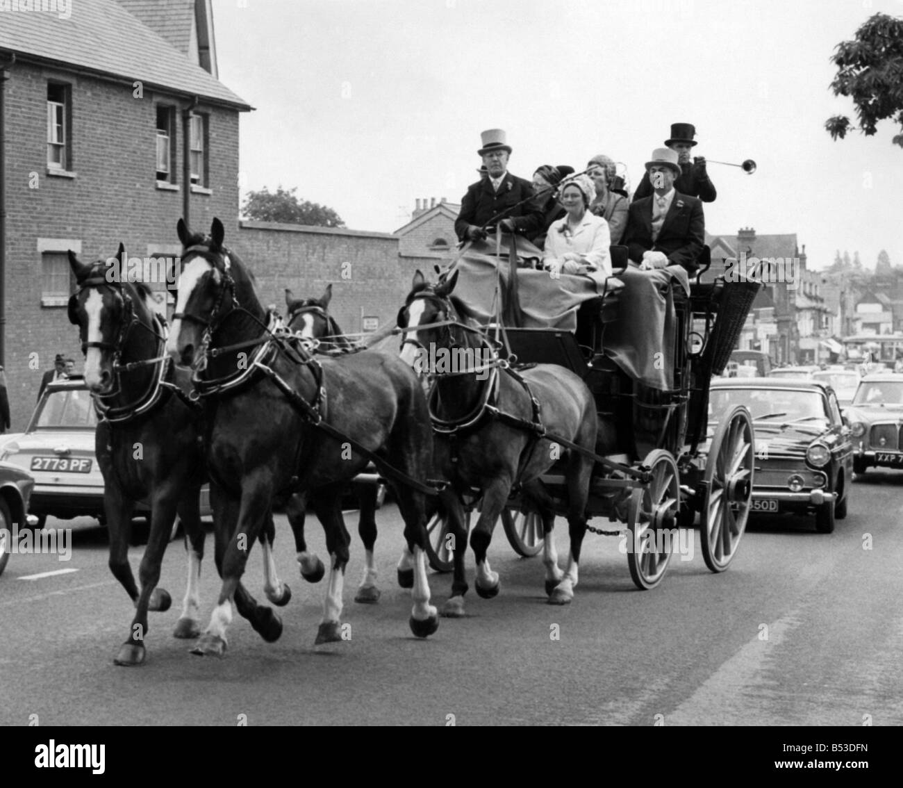 Royal Ascot aujourd'hui. Chevaux de puissance. Juin 1966 P017684&# 13 ;&# 10 ;&# 13 ;&# 10 ; Banque D'Images