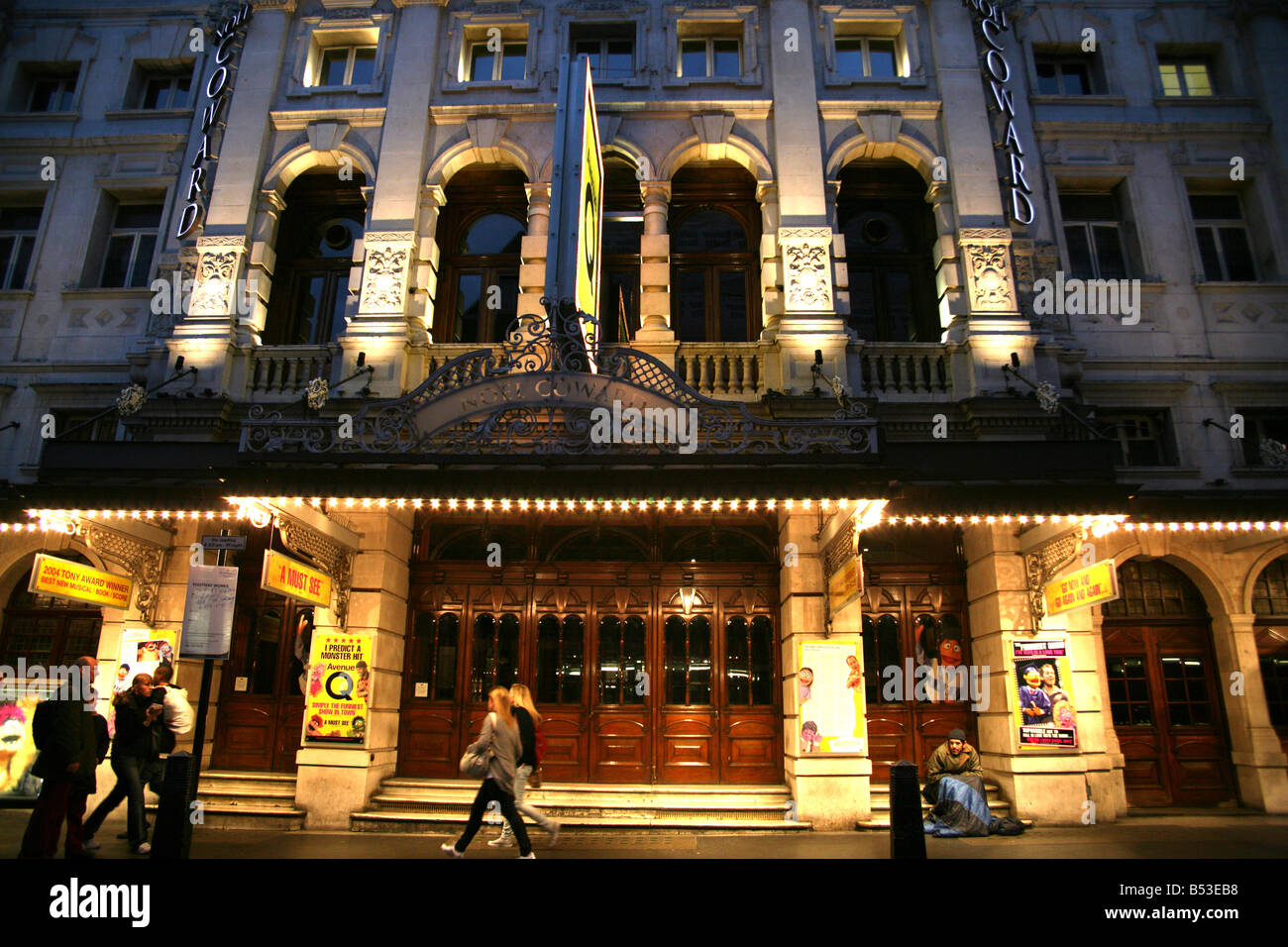 Noel Coward Theatre à Londres West End Banque D'Images
