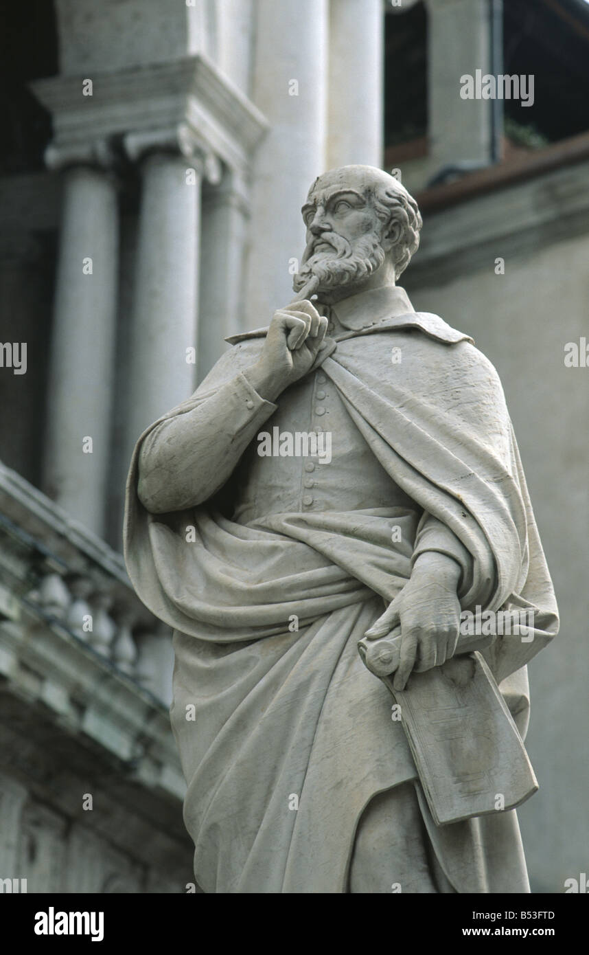 Statue d'Andrea Palladio à Vicenza Italie Banque D'Images