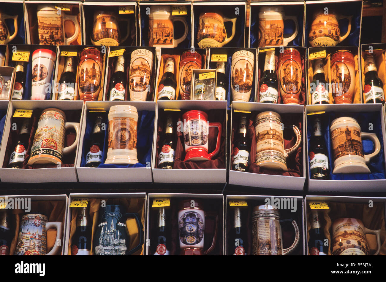Les bouteilles de bière, Prague, République Tchèque Banque D'Images