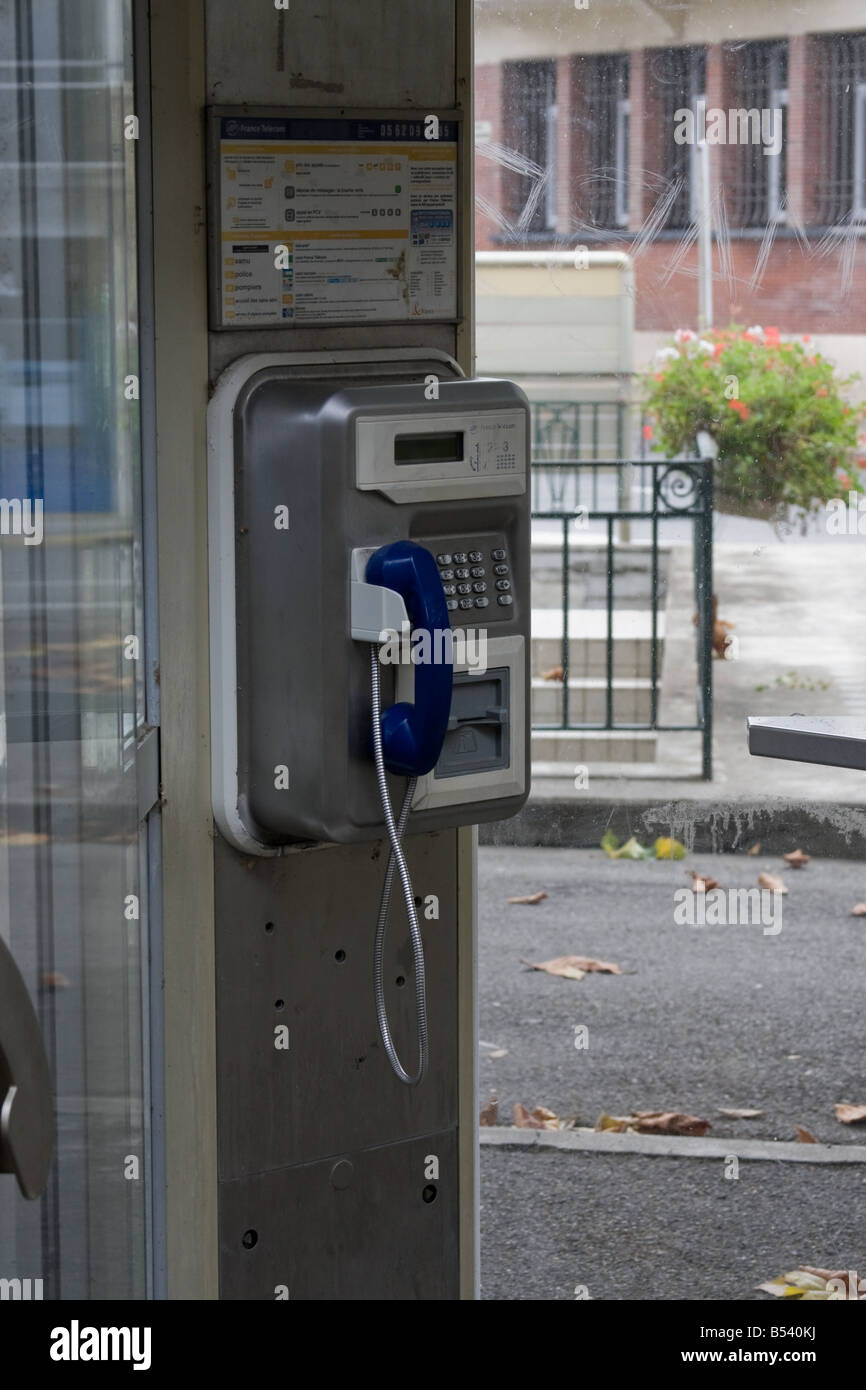 Phone box for French Telecom - Eauze, Gers Midi-Pyrénées France sud Banque D'Images