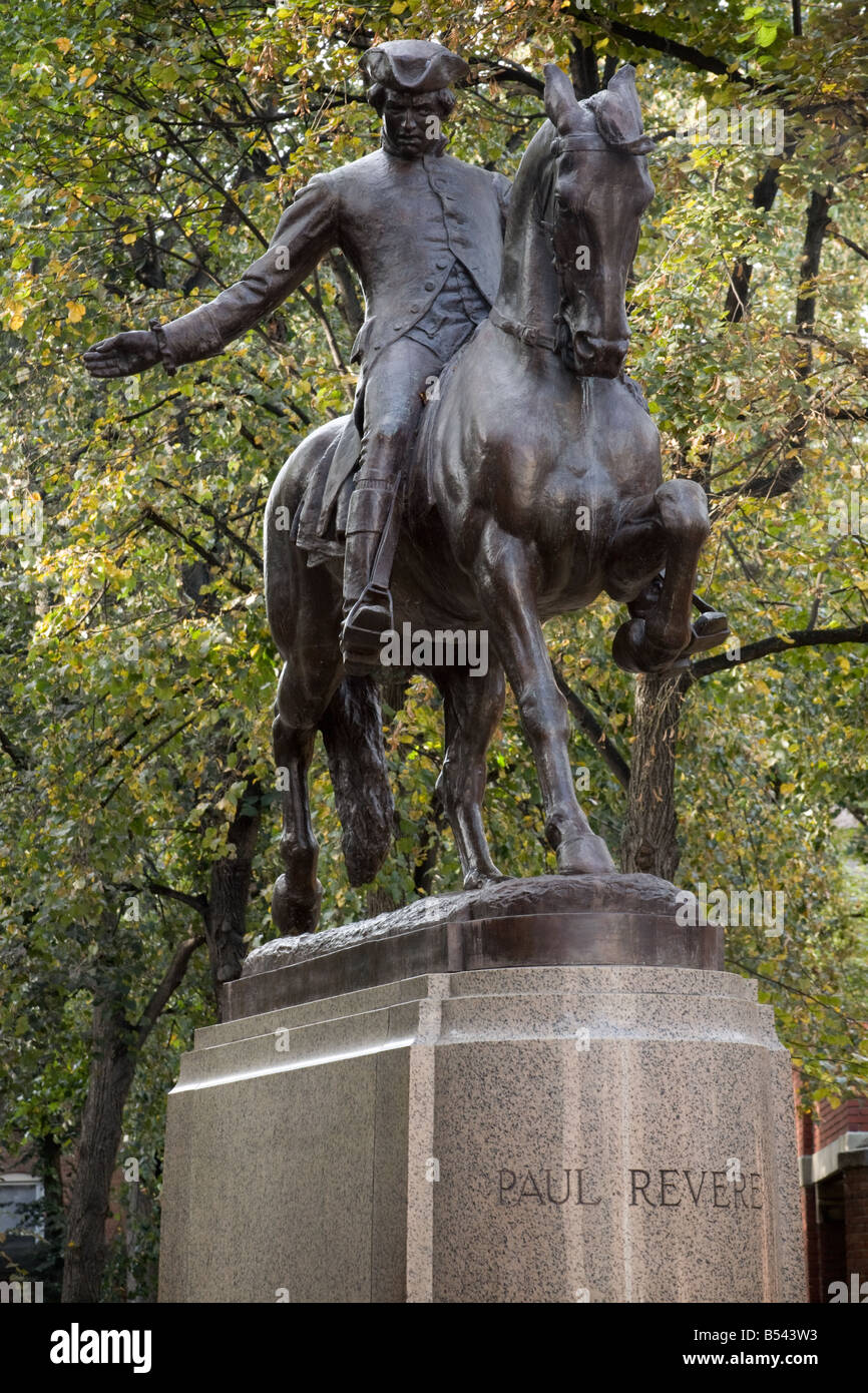 Statue de Paul Revere ride North End Boston Massachusetts Banque D'Images