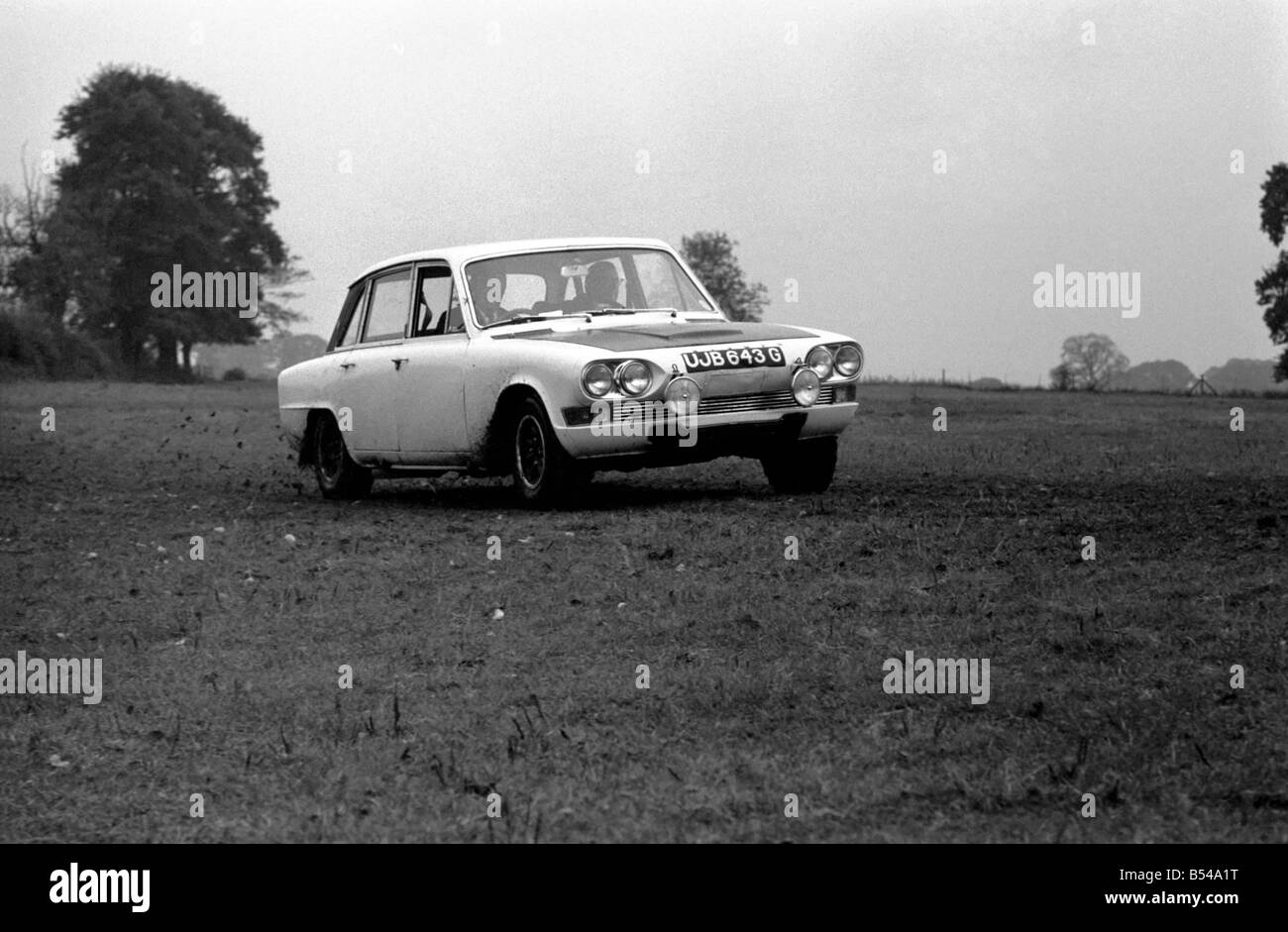 British Leyland Motor Corporation a tenu aujourd'hui à la maison pour leur triomphe 2.5 P.I. Les voitures ont été spécialement préparé pour le rallye et r Banque D'Images