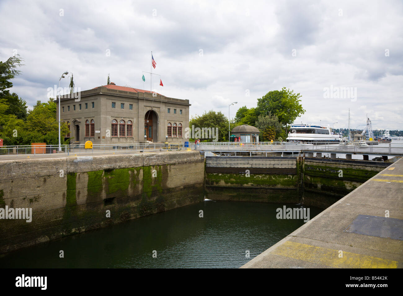 M. Chittenden Locks Hiran, ou Ballard Locks, dans Salmon Bay au nord de Seattle Washington Banque D'Images