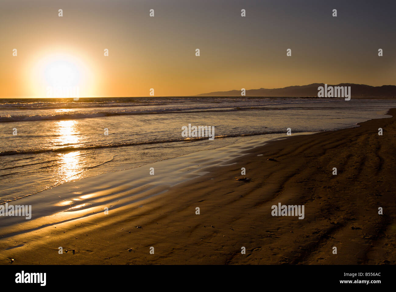 Coucher du soleil à Venice Beach, Californie, USA. Banque D'Images