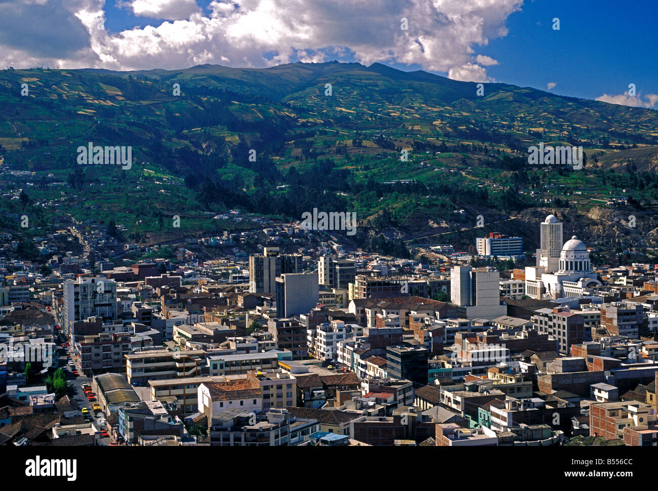 Vue d'ensemble, vue de dessus, lookout, point de vue, belvédère, surplombant, ville d'Ambato, Ambato, Tungurahua, Equateur, province de l'Amérique du Sud Banque D'Images