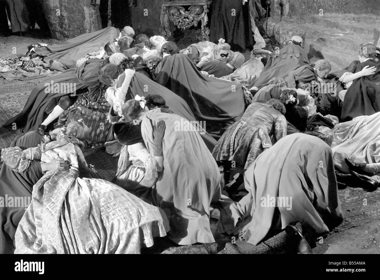 Scène de l'ensemble de la nouvelle Chambre des Hammer Horror film 'Le Club' Hellfire à Pinewood Studio. Juin 1960 M4446-009 Banque D'Images