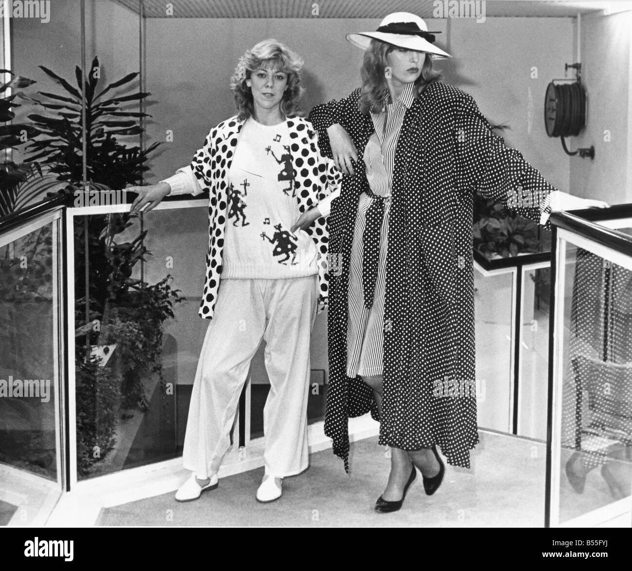 Rayures et taches portant des modèles pour une combinaison étourdissante par Sheridan Barnet Banque D'Images