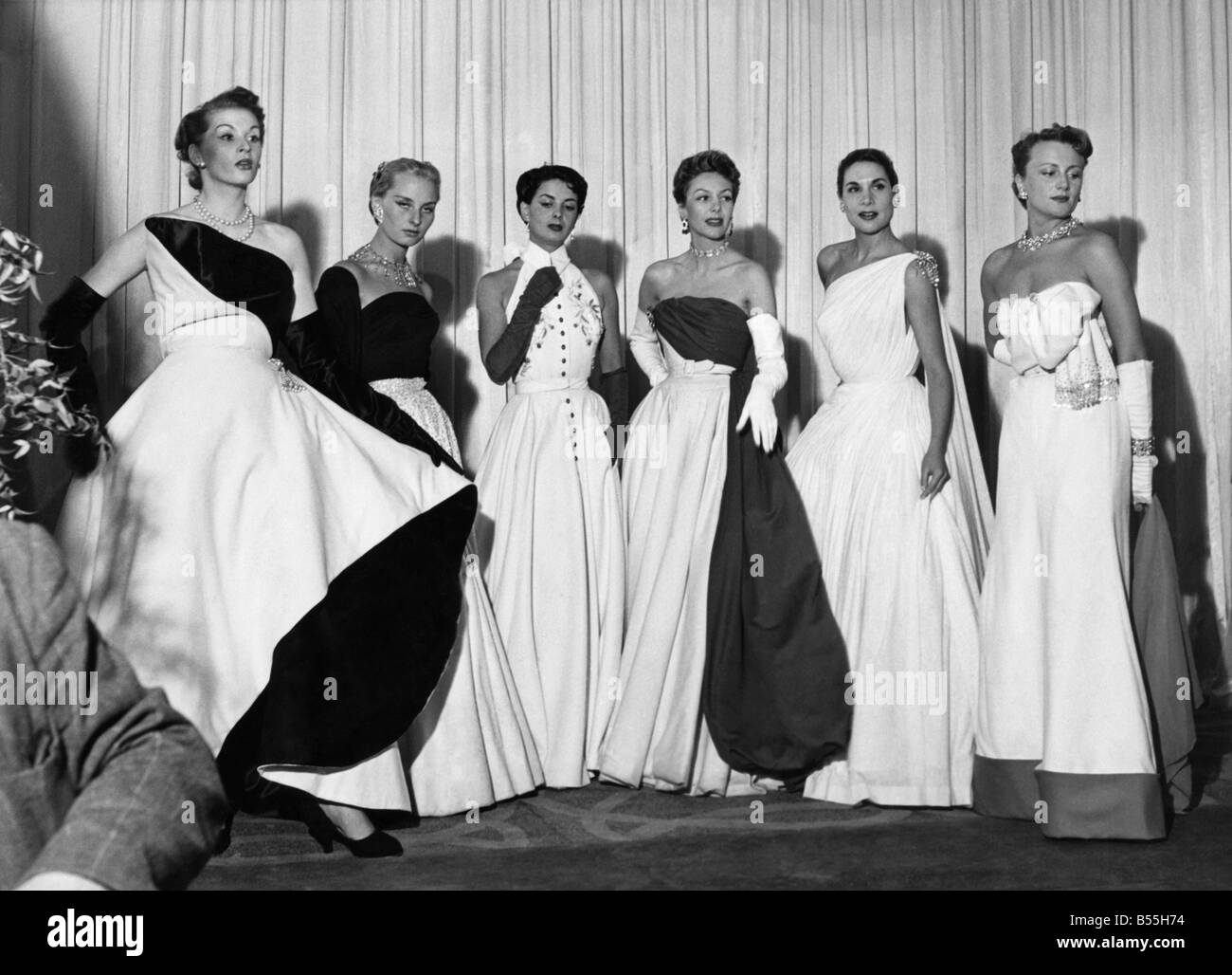 La mode des années 50. 1950 P008692 Banque D'Images