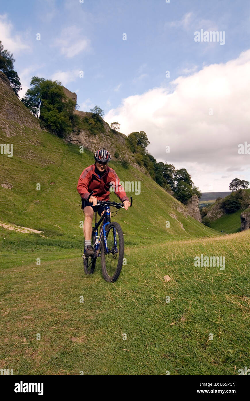 Doug Blane vtt Cavedale Castleton dans le parc national de Peak District Derbyshire UK England GB Grande Bretagne Banque D'Images