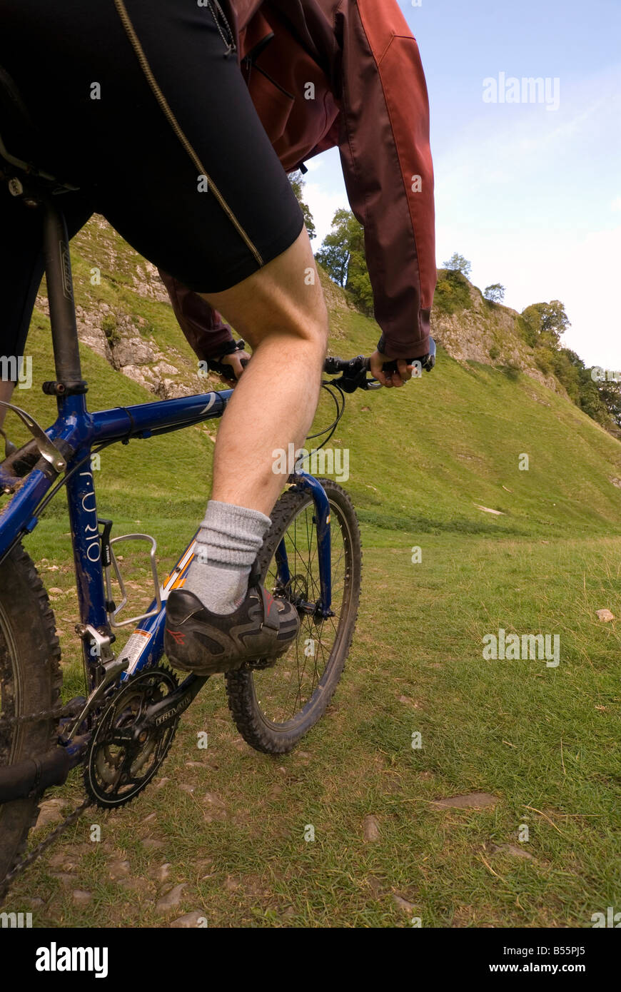 Doug Blane vtt Cavedale Castleton dans le parc national de Peak District Derbyshire UK England GB Grande Bretagne Banque D'Images