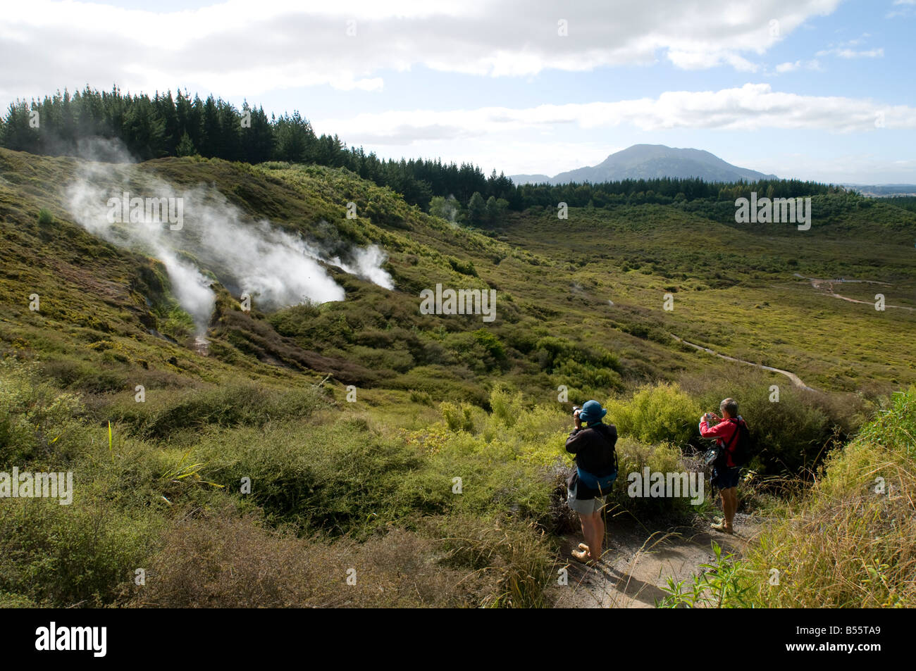 Les cratères de la Lune, près de la zone géothermique de Taupo, île du Nord, Nouvelle-Zélande Banque D'Images