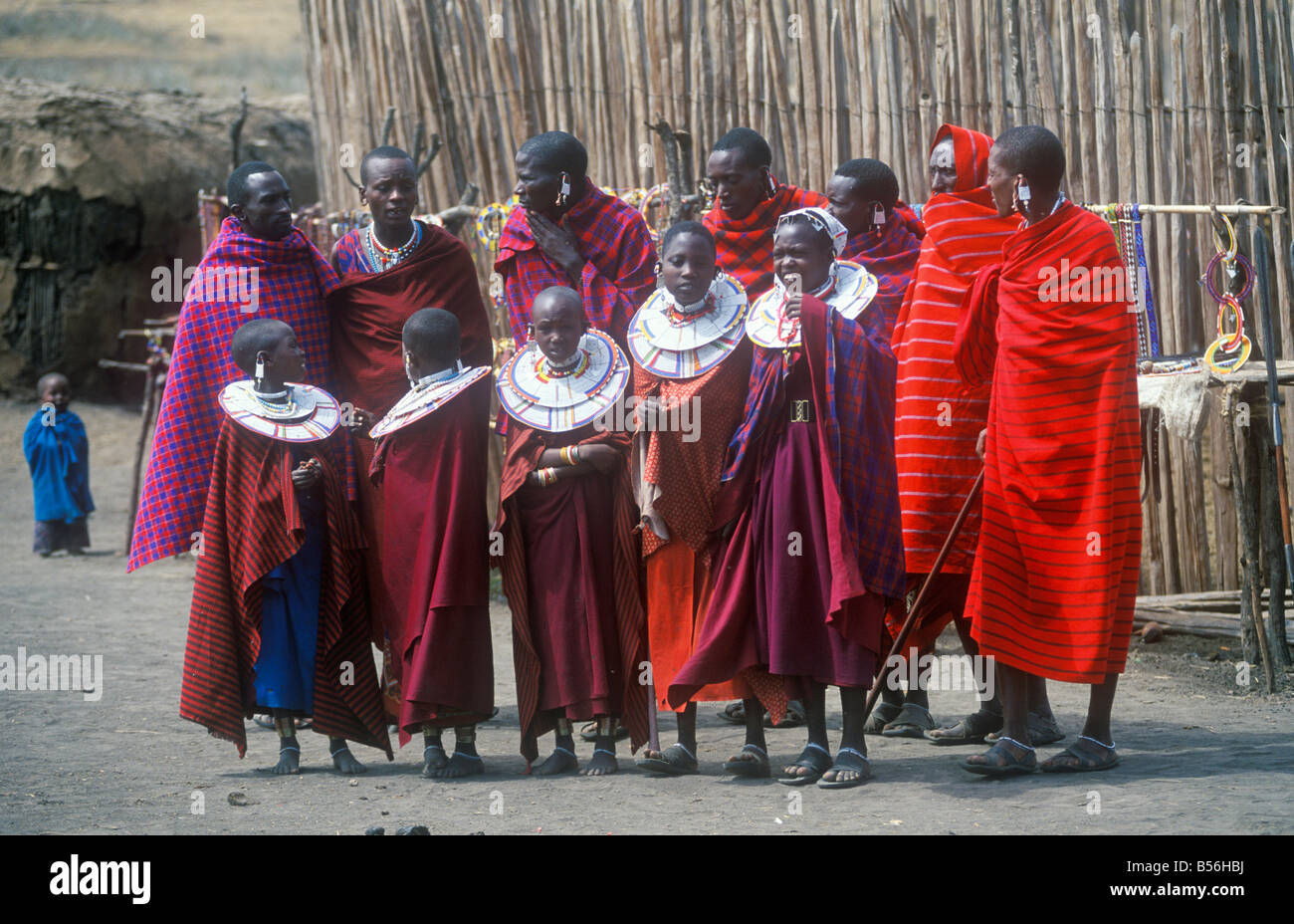 Les Masais dans leur village à la Ngorongoro Conservation Area, Tanzania, Africa Banque D'Images