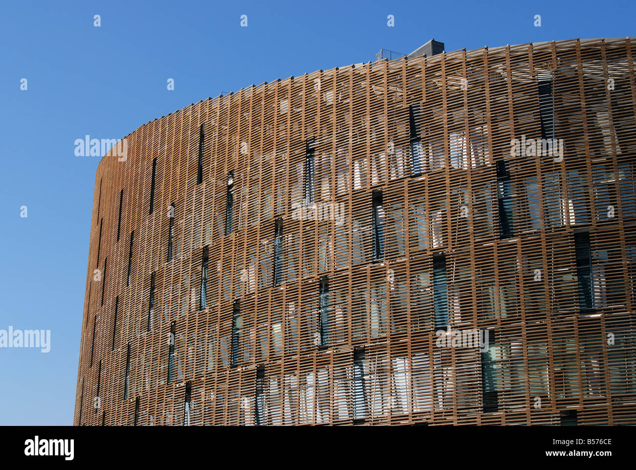 Bâtiment moderne de la recherche biomédicale de Barcelone Park PRBB, Carrer de Montserrat, Barcelone, Catalogne, Espagne Banque D'Images