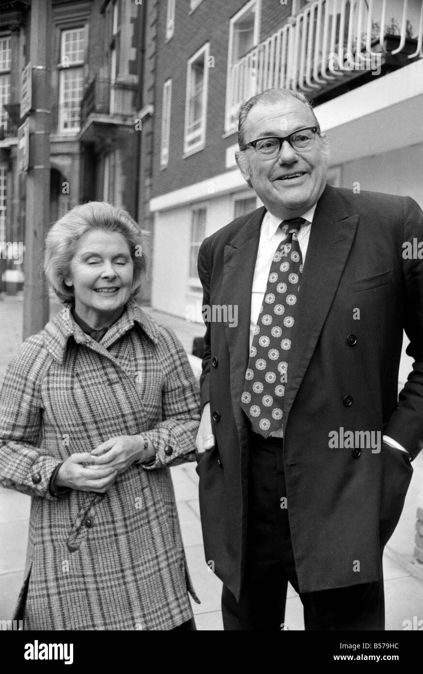 Reginald Maudling MP et femme. Février 1975 75-00970-002 Banque D'Images