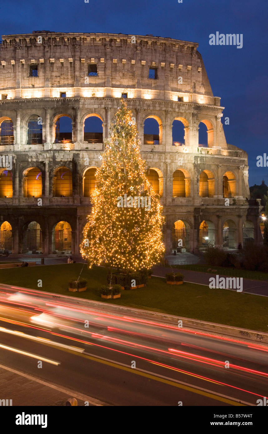 Colisée au moment de Noël, Rome, Latium, Italie, Europe Banque D'Images