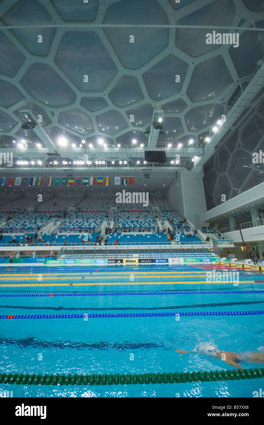 Le cube d'eau Le Centre national de natation natation arena dans le parc olympique, Beijing, China, Asia Banque D'Images