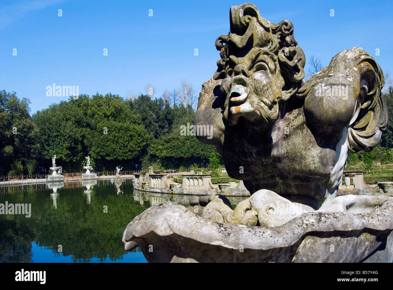 Vasca dell'Isola (étang de l'île), la Fontaine de l'harpie, Jardins de Boboli, Florence, Toscane, Italie, Europe Banque D'Images
