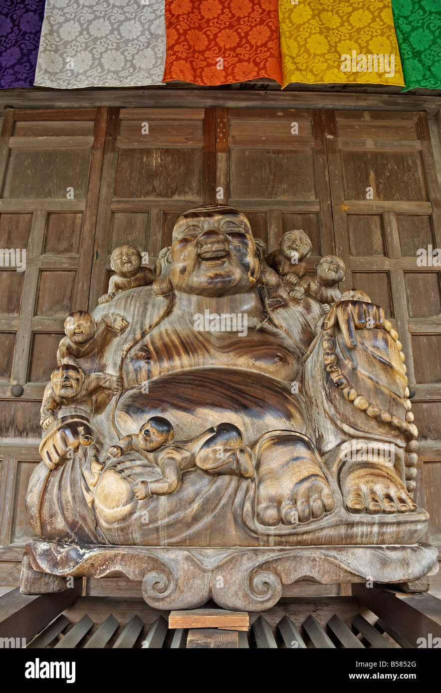 Statue de Bouddha, Temple Yamadera (Risshaku-ji) sur le mont Hoju, dans le nord de Honshu (Tohoku), le Japon, l'Asie Banque D'Images