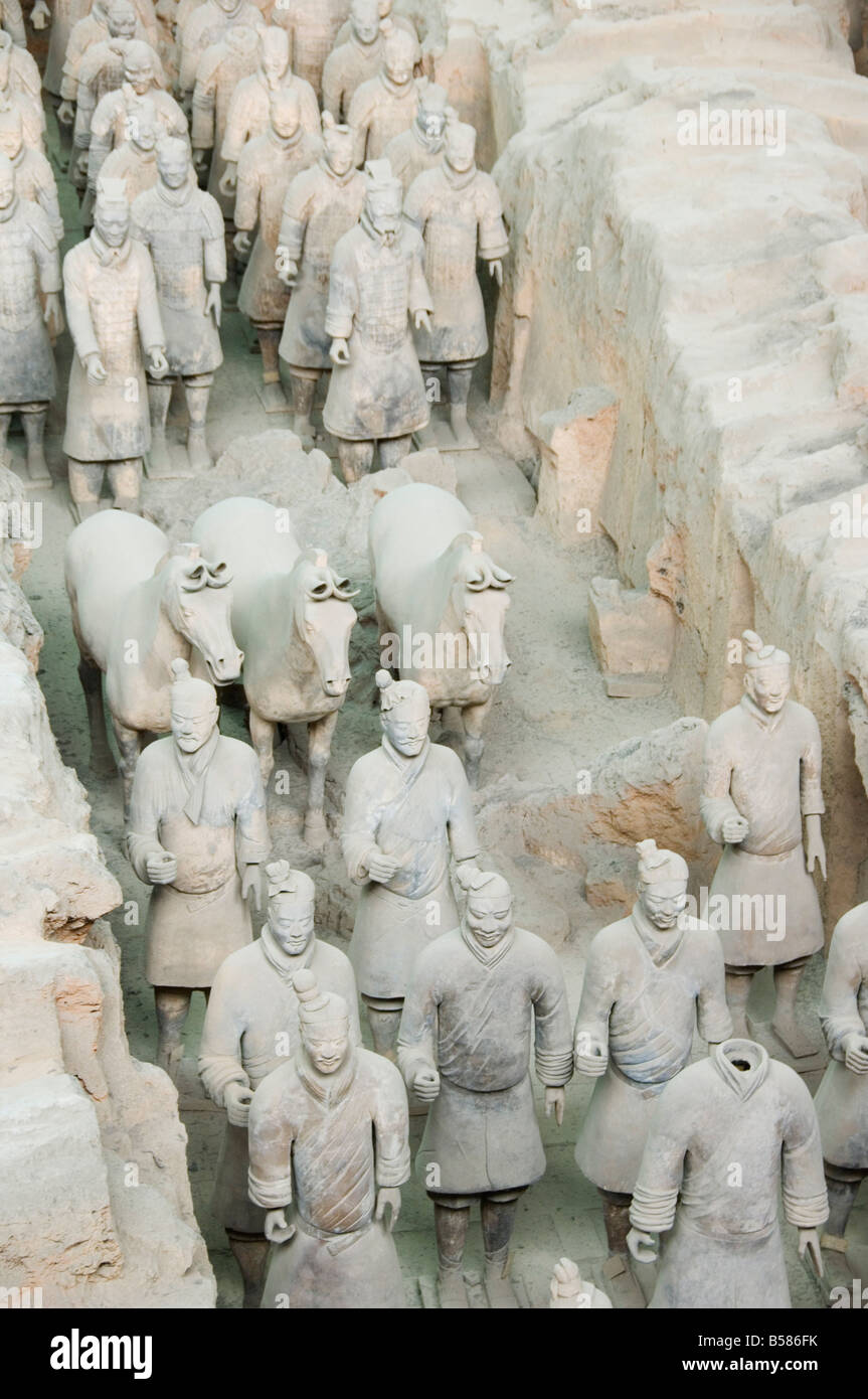 La fosse 1 du Mausolée du premier empereur Qin situé dans le musée de la terre cuite, la province du Shaanxi, Chine Banque D'Images