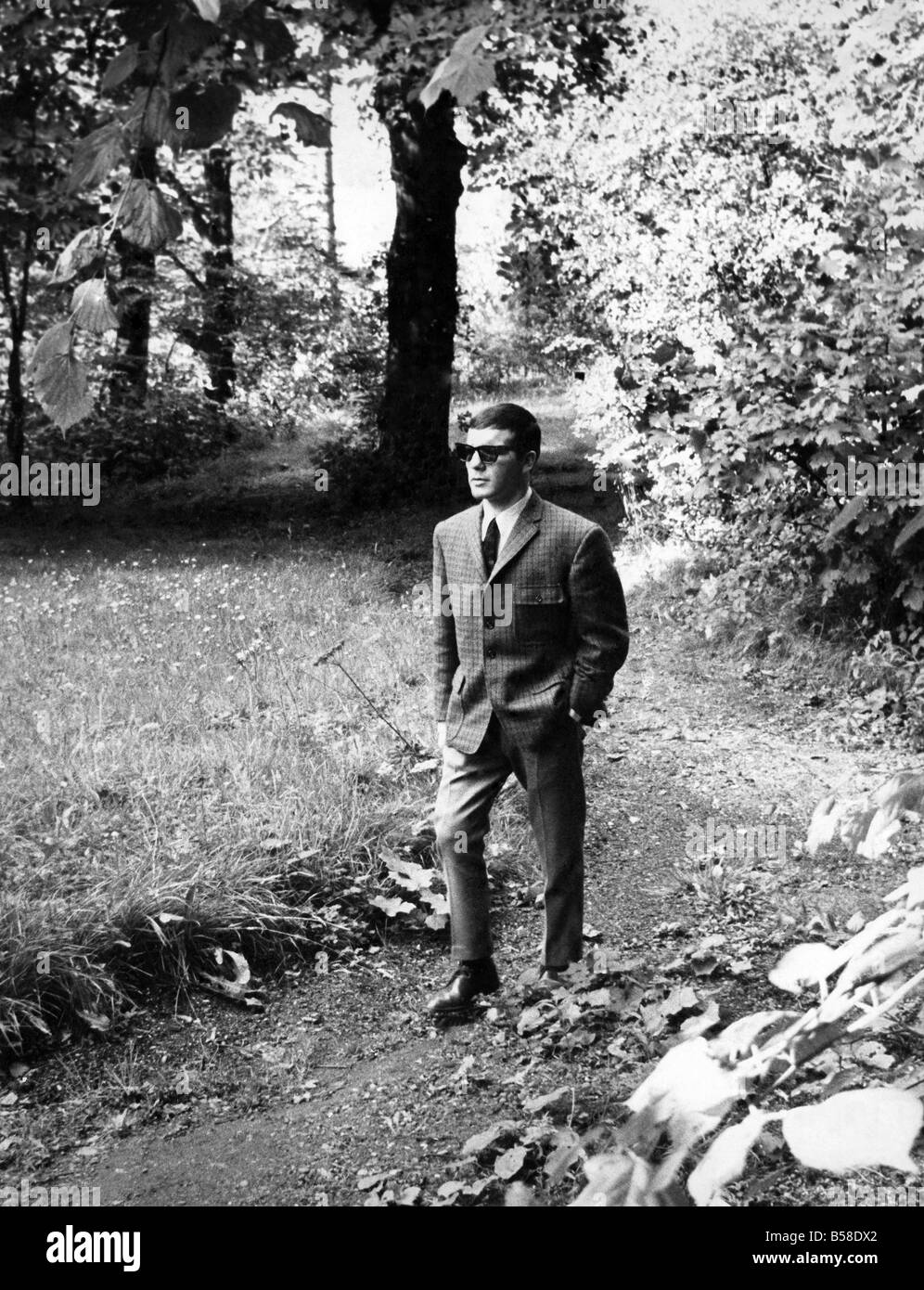 Walter McGowan, avec cinq titres à son nom est arrivé à la maison à Burnbank Lanarkshire, après être allé voir son médecin pour un check-up Banque D'Images