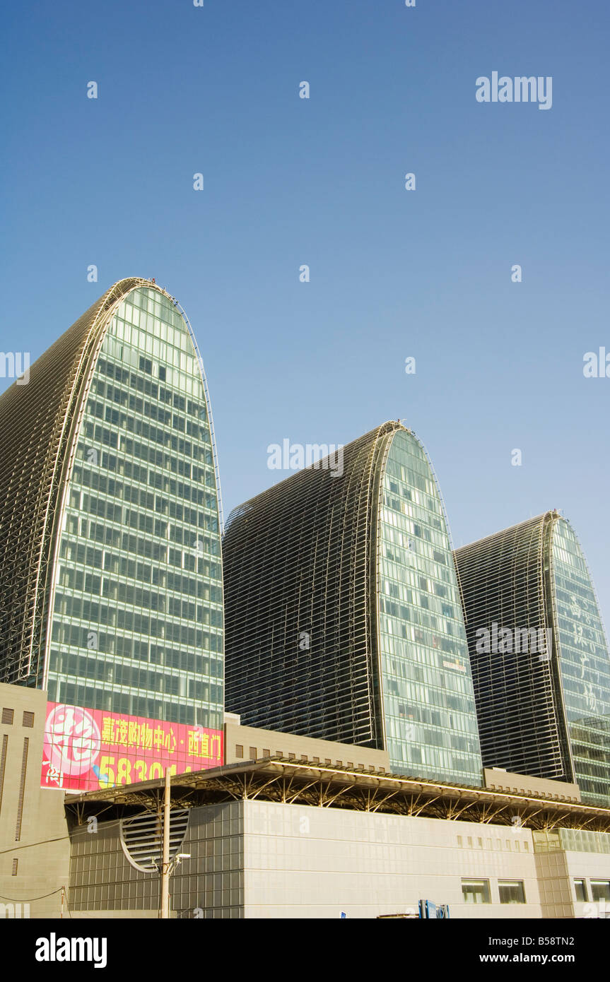 Les trois tours à Xihuan Square près de la Gare du Nord de Pékin Beijing Chine Asie district City Club China Banque D'Images
