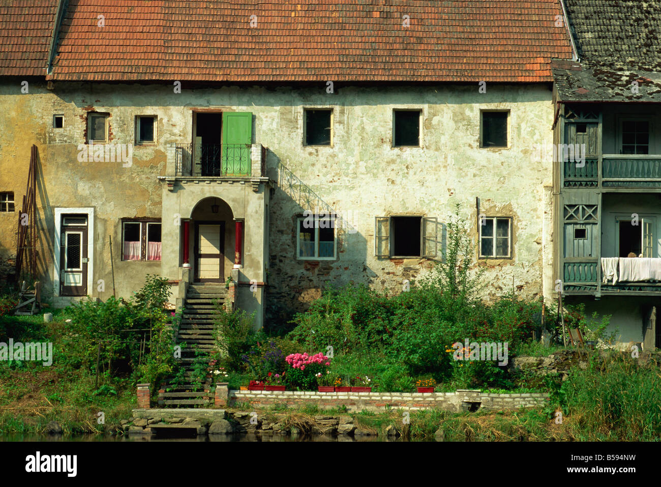 Maison typiquement bohémien, Rozmberk nad Vltavou, en Bohême, République Tchèque, Europe Banque D'Images