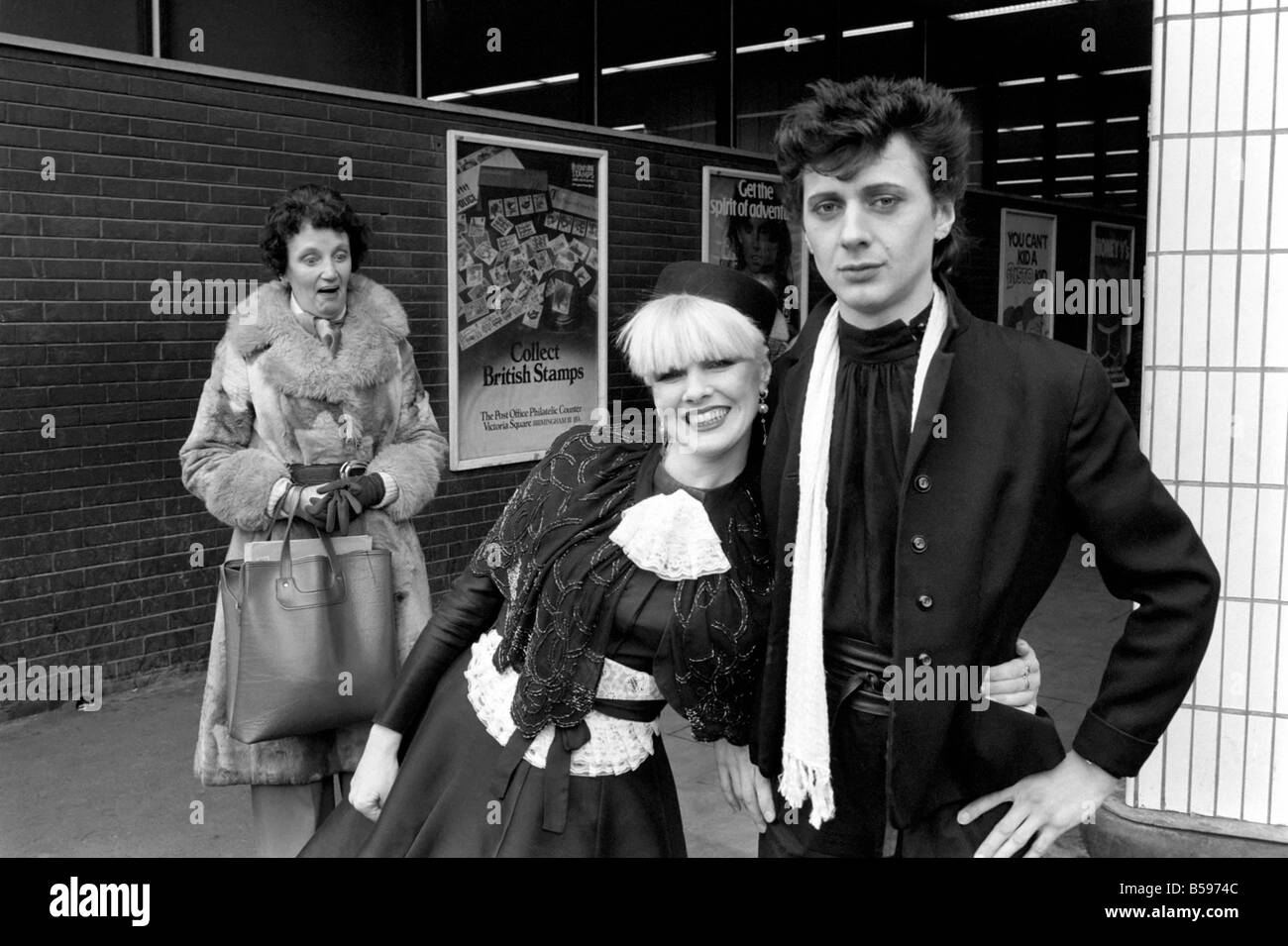 La culture des jeunes : nouveaux romantiques à Birmingham. Mars 1981 PM 81-00114-001 Banque D'Images